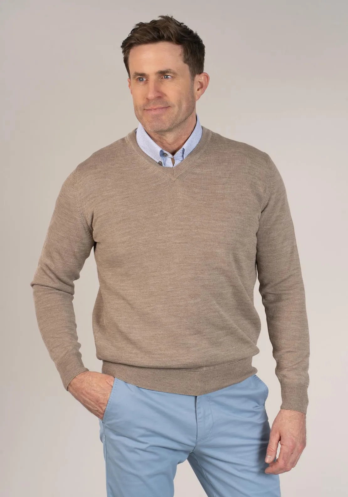 50/50 Fine Merino Wool & Acrylic V-Neck Knit - Taupe