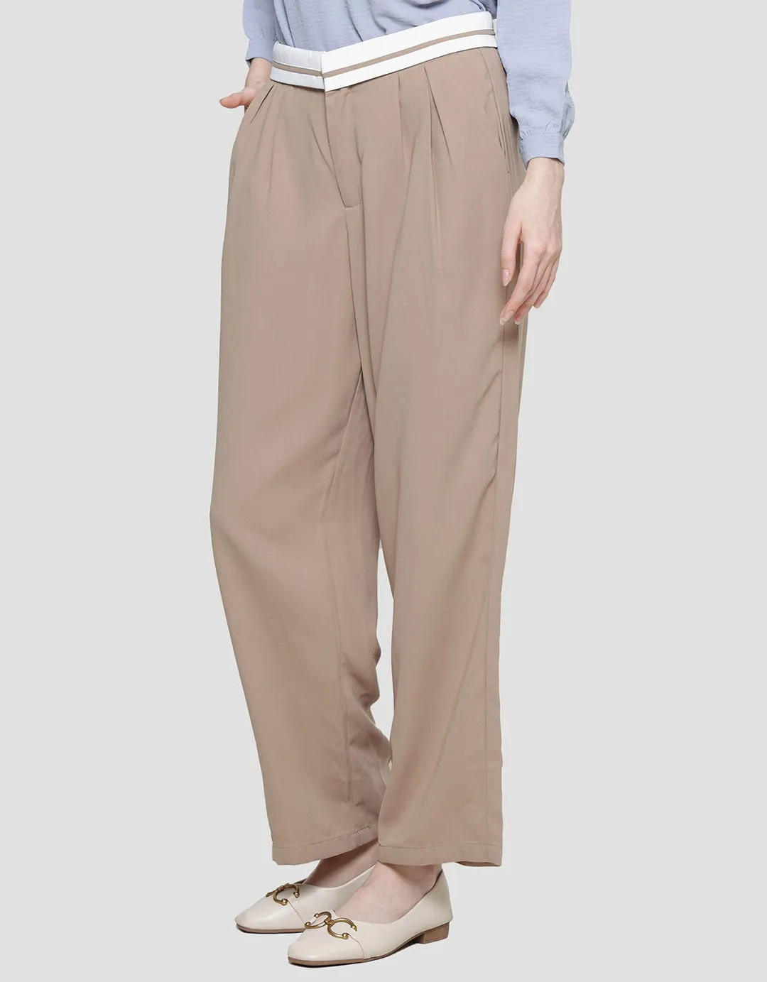 Details Celana Panjang Wanita With Tone Pipe Line