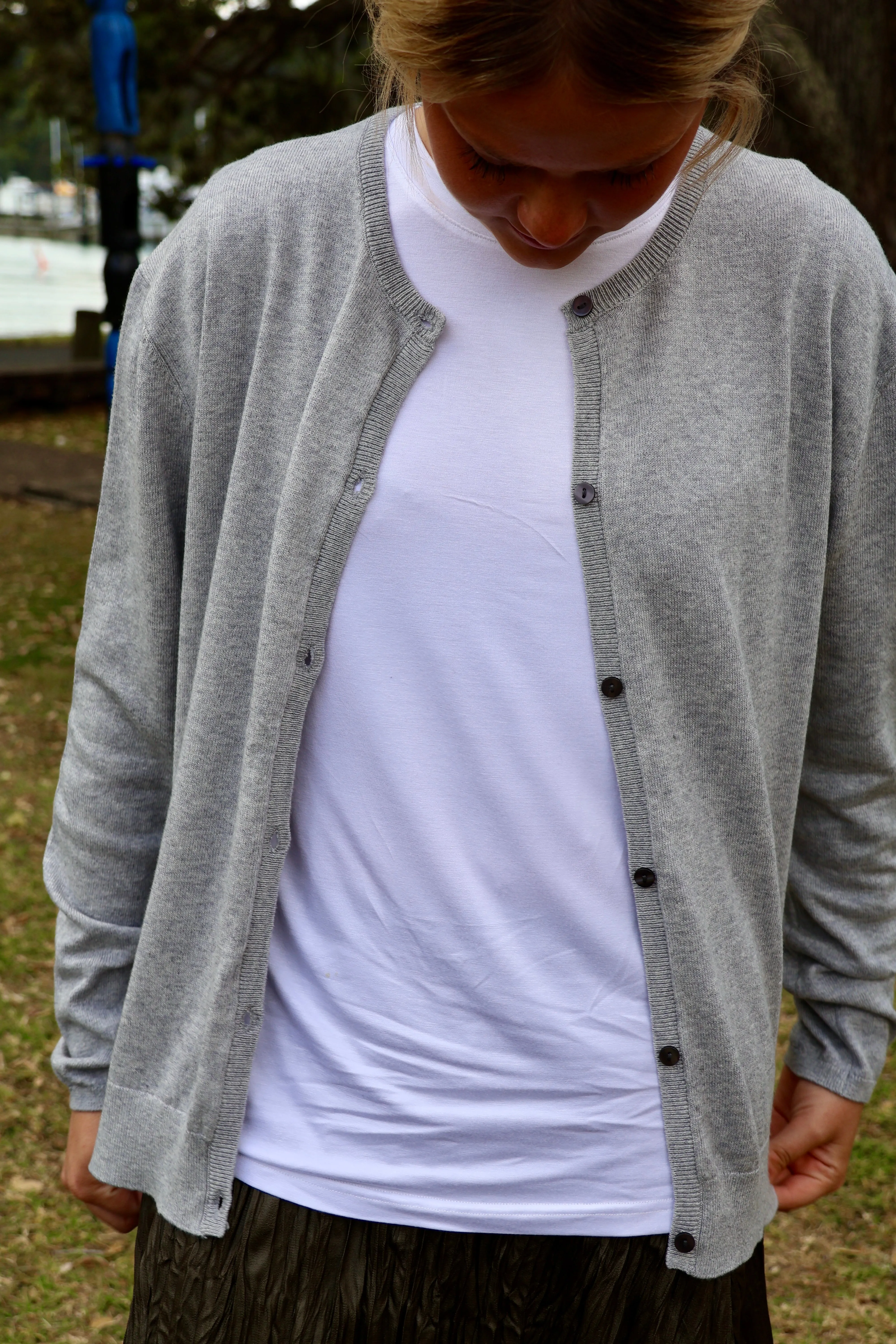 Malachite Yarnsmith Round Neck Cardigan Grey