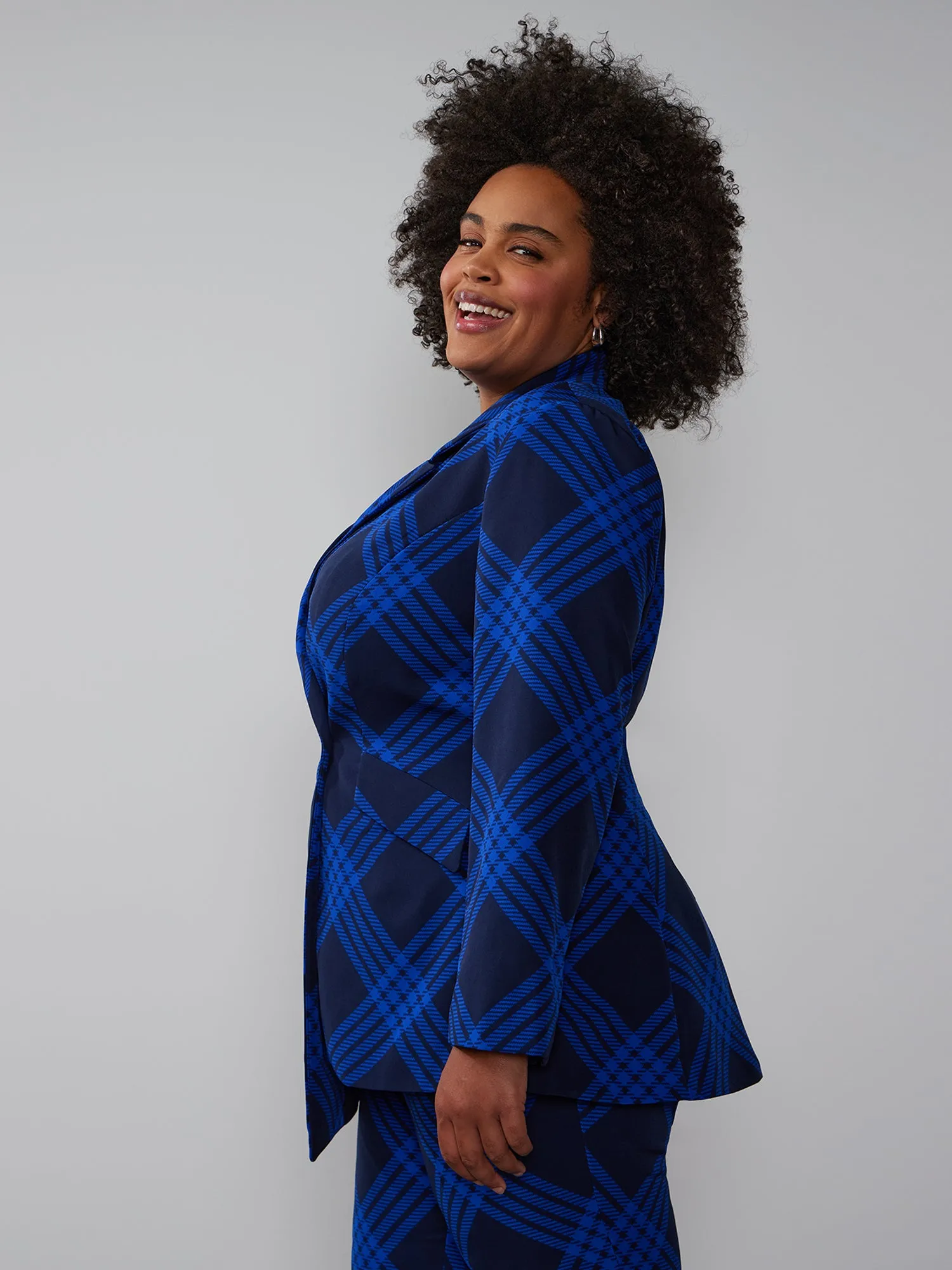 Plus Plaid Asymmetrical Hem Blazer